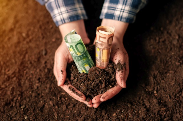 Read more about the article Ce bani urmează să primească fermierii din 2018!